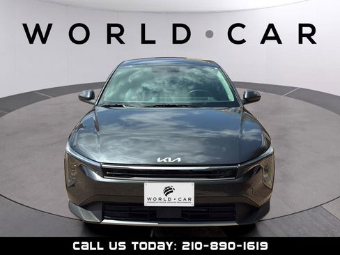 Used 2025 Kia K4 EX FWD image 3