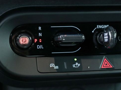 Used 2025 MINI Cooper S FWD image 23