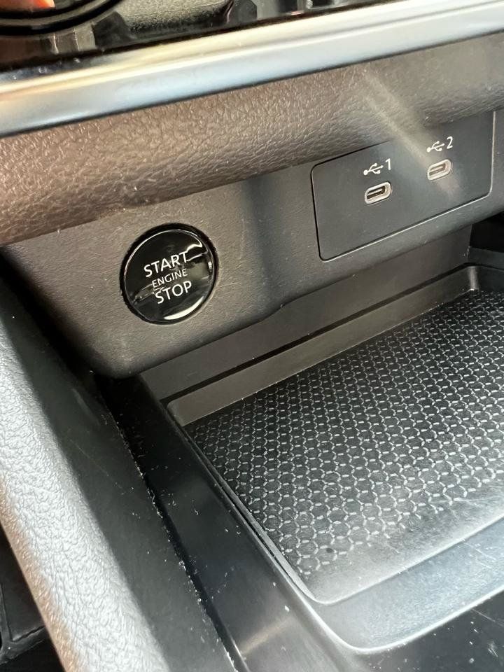 Used 2024 Nissan Rogue S AWD/4WD image 26