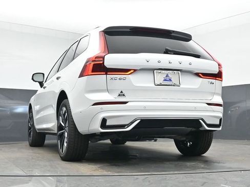 New 2026 Volvo XC60 T8 Plus w/ Protection Package Premier image 44