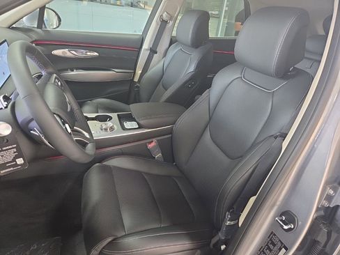 New 2026 Genesis GV70 2.5T AWD/4WD image 13