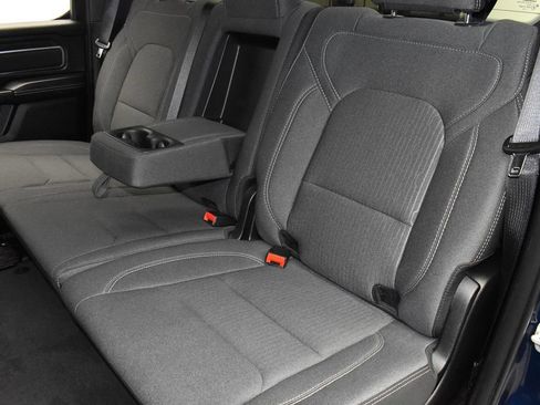 Used 2024 RAM 1500 Big Horn AWD/4WD image 37