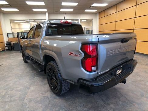 Used 2025 Chevrolet Colorado Z71 w/ Technology Package image 5