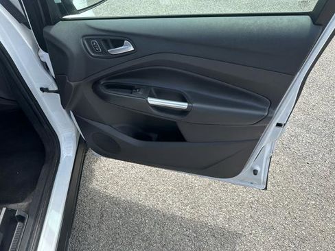 Used 2018 Ford Escape SE FWD image 10