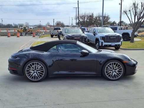 Used 2023 Porsche 911 Carrera image 2