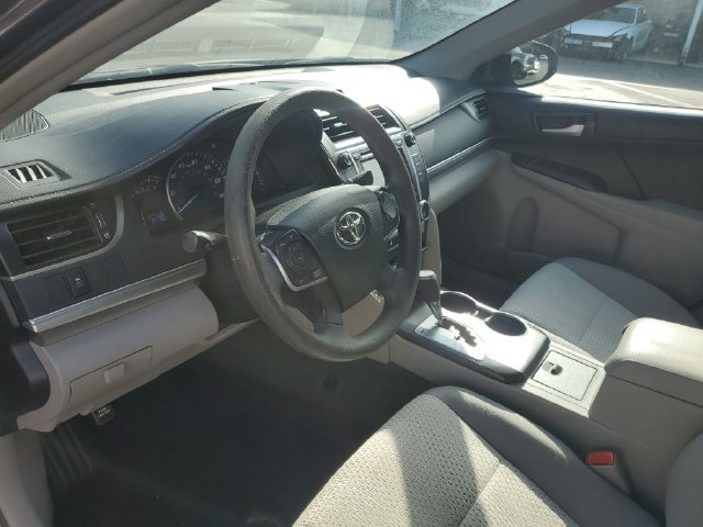 Used 2013 Toyota Camry LE FWD image 13