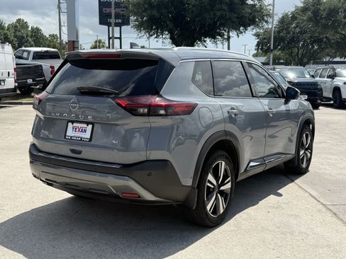 Used 2023 Nissan Rogue SL w/ SL Premium Package FWD image 5