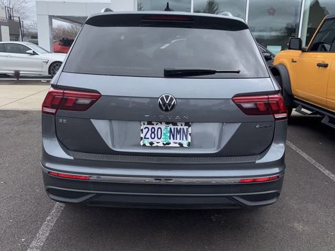 Certified 2022 Volkswagen Tiguan SE image 4