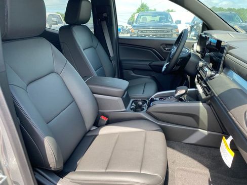New 2025 Chevrolet Colorado LT w/ LT Convenience Package image 22