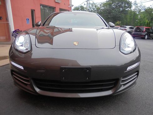 Used 2015 Porsche Panamera 4 AWD/4WD image 21