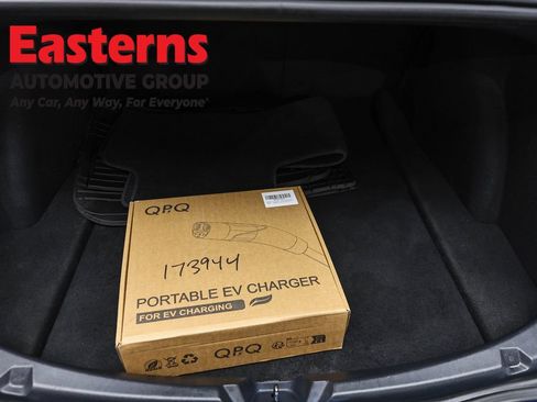 Used 2018 Tesla Model 3 Long Range RWD image 9