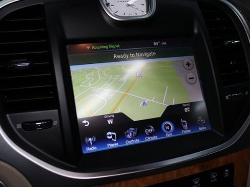 Used 2014 Chrysler 300 C w/ Light Group image 21