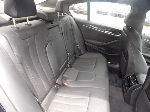 Used 2022 BMW 530i xDrive w/ Convenience Package image 28