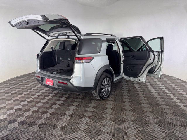 Certified 2025 Nissan Pathfinder SV AWD/4WD image 14