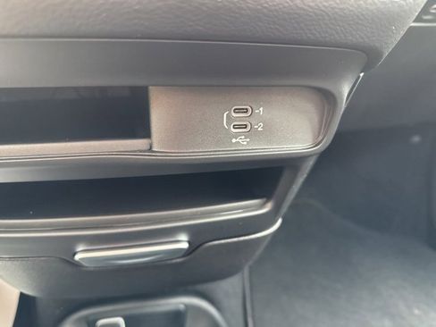 New 2026 Chrysler Voyager LX image 41