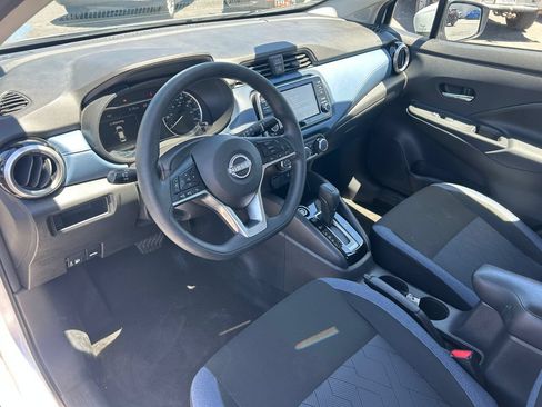 Used 2025 Nissan Versa SV FWD image 22