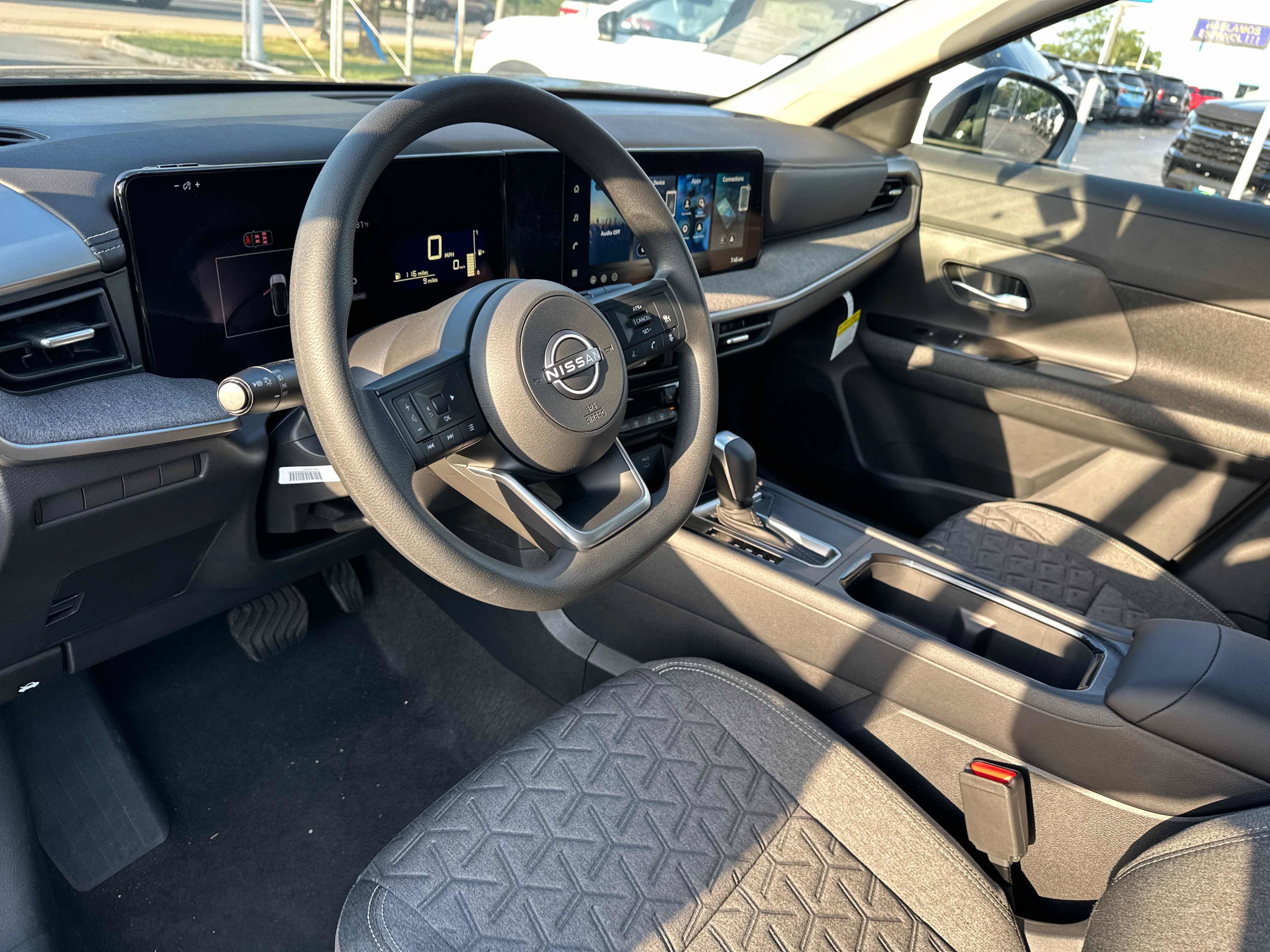 New 2027 Nissan Kicks SV AWD/4WD image 29