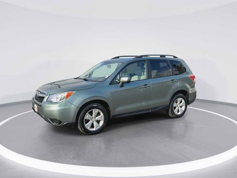 Used 2015 Subaru Forester 2.5i Premium w/ All-Weather Package image 4
