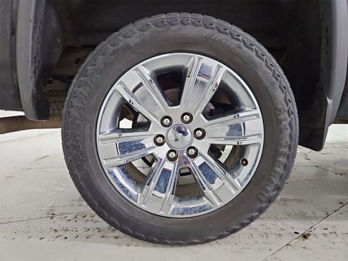 Used 2018 GMC Sierra 1500 SLT image 13