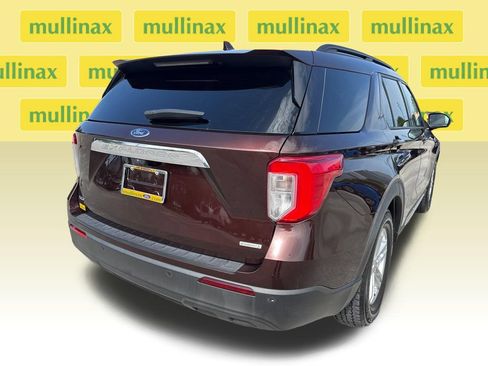 Used 2020 Ford Explorer XLT RWD image 4