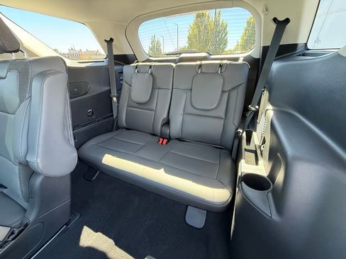 New 2025 Ford Explorer Active w/ Active Comfort Package image 30