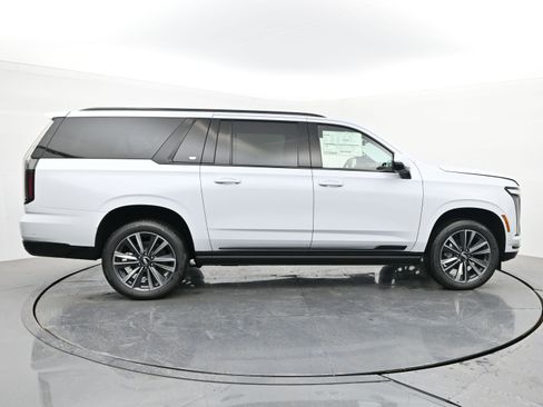 New 2026 Cadillac Escalade ESV Sport w/ Touring Package image 6