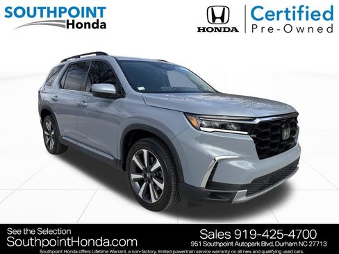 Certified 2023 Honda Pilot Touring image 1