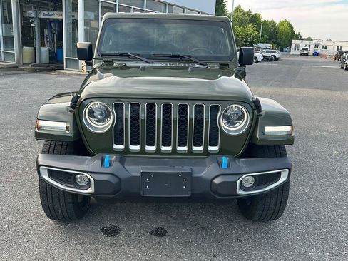 Used 2023 Jeep Wrangler Unlimited Sahara w/ Cold Weather Group AWD/4WD image 8