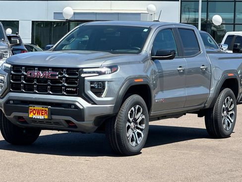 Used 2024 GMC Canyon AT4 w/ AT4 Premium Package AWD/4WD image 8