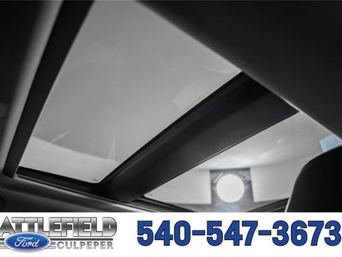 Used 2024 Toyota Camry XSE w/ Navigation Package image 36