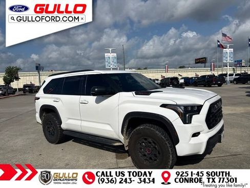 Used 2023 Toyota Sequoia TRD Pro AWD/4WD image 3