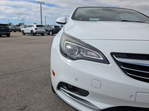 Used 2018 Buick Cascada Premium image 12