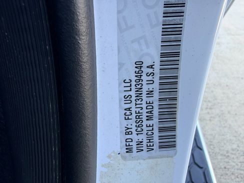 Used 2022 RAM 1500 Laramie AWD/4WD image 31