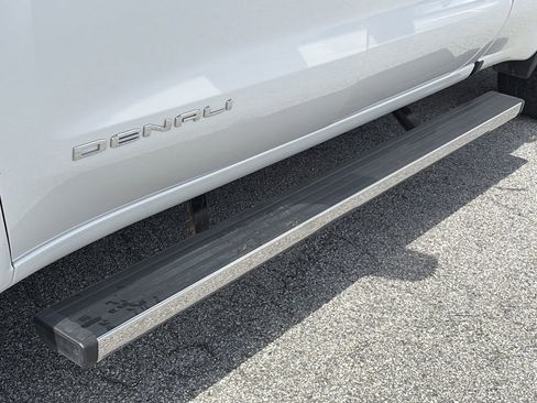 Used 2023 GMC Sierra 1500 Denali w/ Denali Reserve Package image 34