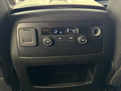 Used 2018 Chevrolet Tahoe LS w/ All-Season Package image 38