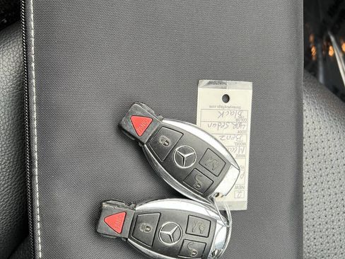 Used 2010 Mercedes-Benz C 300 4MATIC Sedan image 22