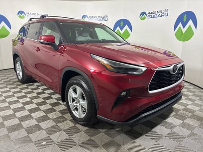 Used 2023 Toyota Highlander LE