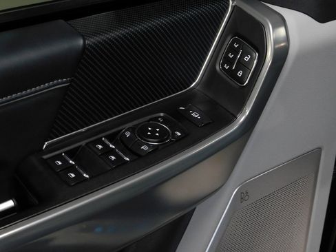 Used 2023 Ford F250 Limited w/ FX4 Off-Road Package image 29