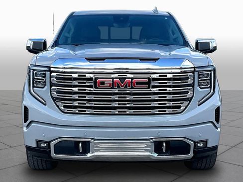 Used 2024 GMC Sierra 1500 Denali w/ Denali Reserve Package AWD/4WD image 4