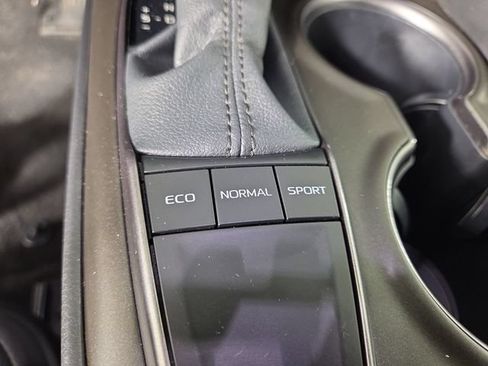 Used 2023 Toyota Camry SE w/ Cold Weather Package FWD image 26