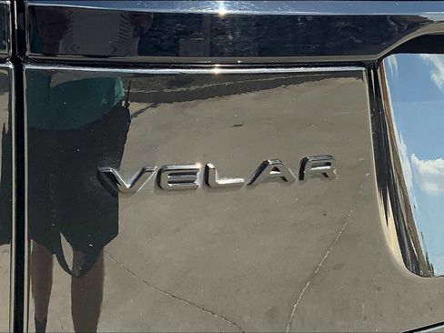 Used 2023 Land Rover Range Rover Velar R-Dynamic S image 31