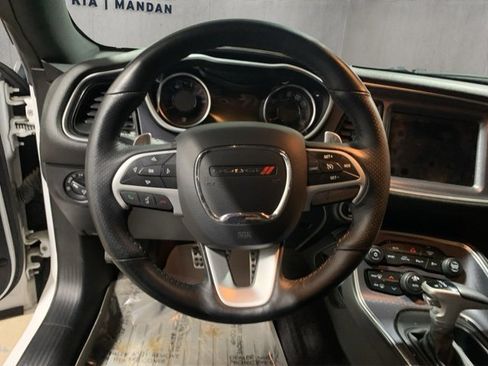 Used 2017 Dodge Challenger GT w/ GT Interior Package image 9