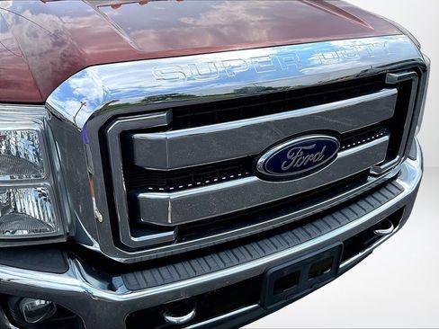 Used 2015 Ford F250 Lariat w/ Lariat Ultimate Package AWD/4WD image 28