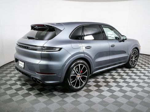 New 2026 Porsche Cayenne S image 31