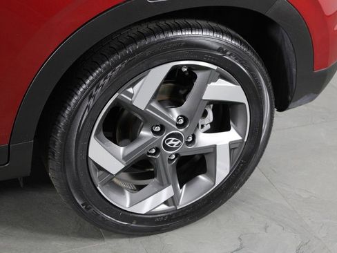 Certified 2023 Hyundai Venue Limited FWD image 13