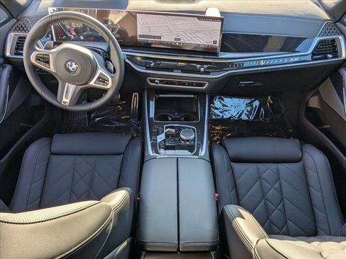 Used 2026 BMW X5 xDrive40i w/ M Sport Package image 14