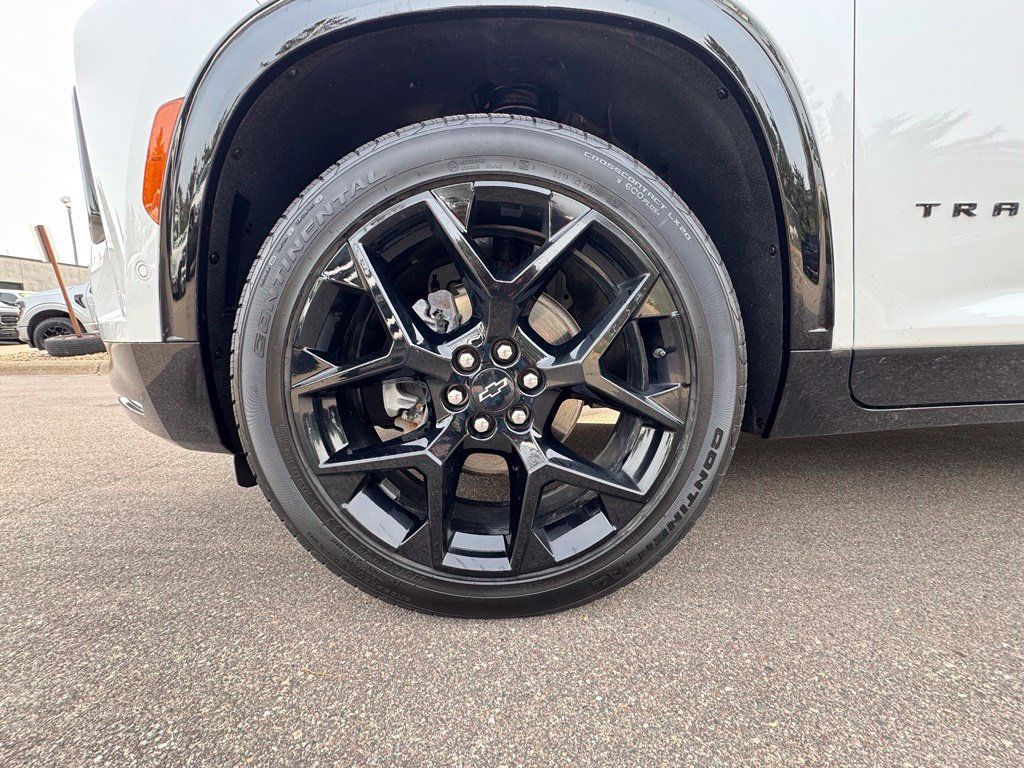 Used 2024 Chevrolet Traverse RS AWD/4WD image 13