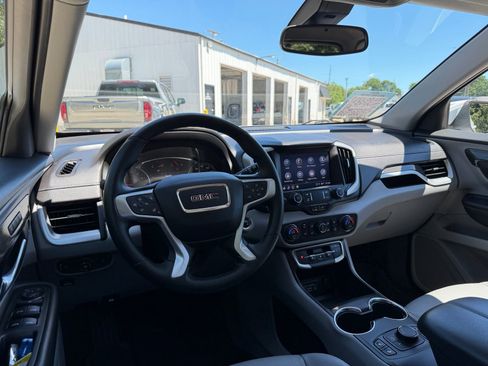 Used 2023 GMC Terrain SLT w/ LPO, Floor Liner Package FWD image 17