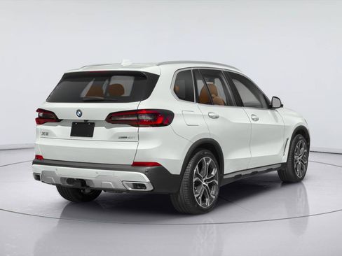 Used 2023 BMW X5 xDrive40i w/ Premium Package AWD/4WD image 34