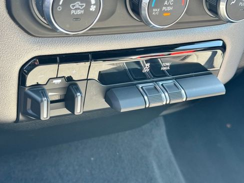 Used 2024 RAM 1500 Big Horn image 20